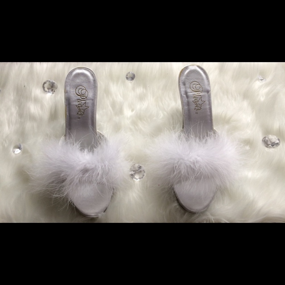💋 White Open Toe Kitten Heels 💋
